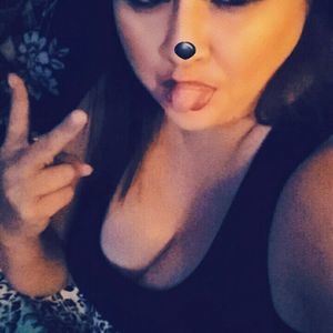 Meet your Posher, Yvette